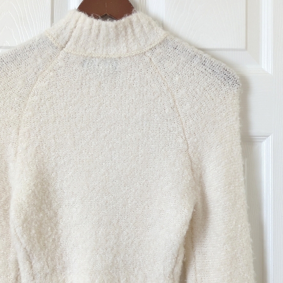 Urban Outfitters Avril Wool Blend Cropped Mock Neck Puff Sleeve Sweater Ivory XS - Picture 10 of 11